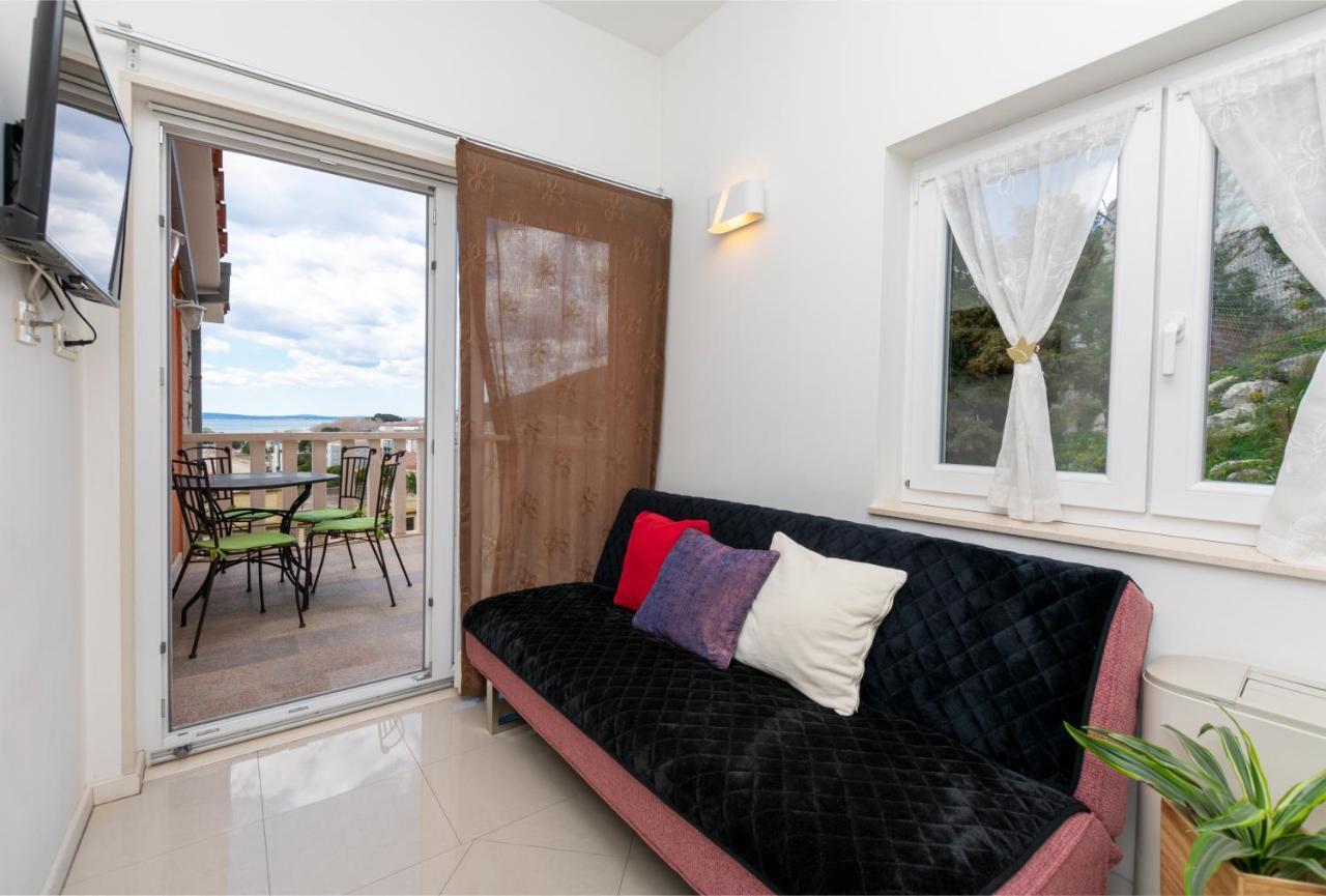 Apartments Villa White House Omiš Exteriör bild