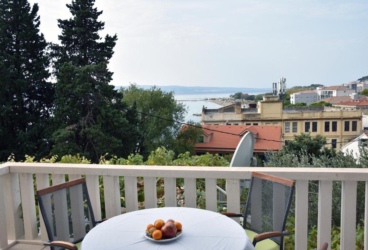 Apartments Villa White House Omiš Exteriör bild