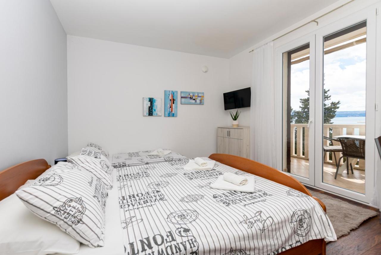 Apartments Villa White House Omiš Exteriör bild