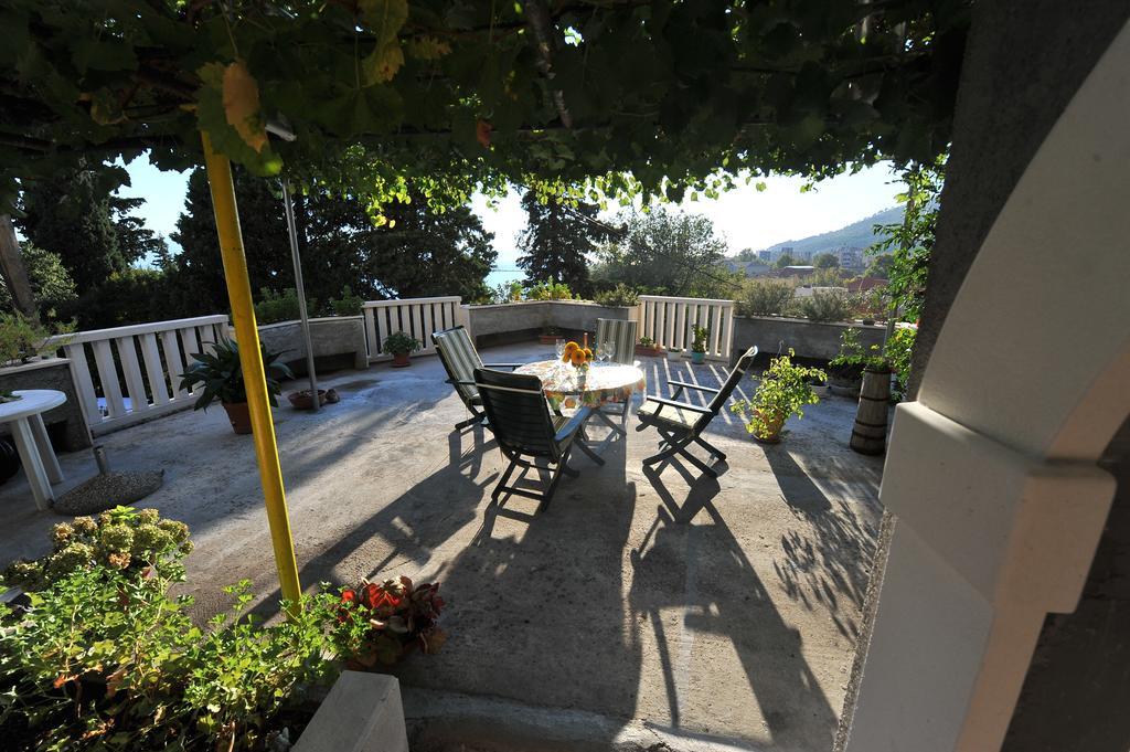 Apartments Villa White House Omiš Rum bild