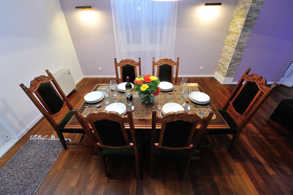 Apartments Villa White House Omiš Rum bild