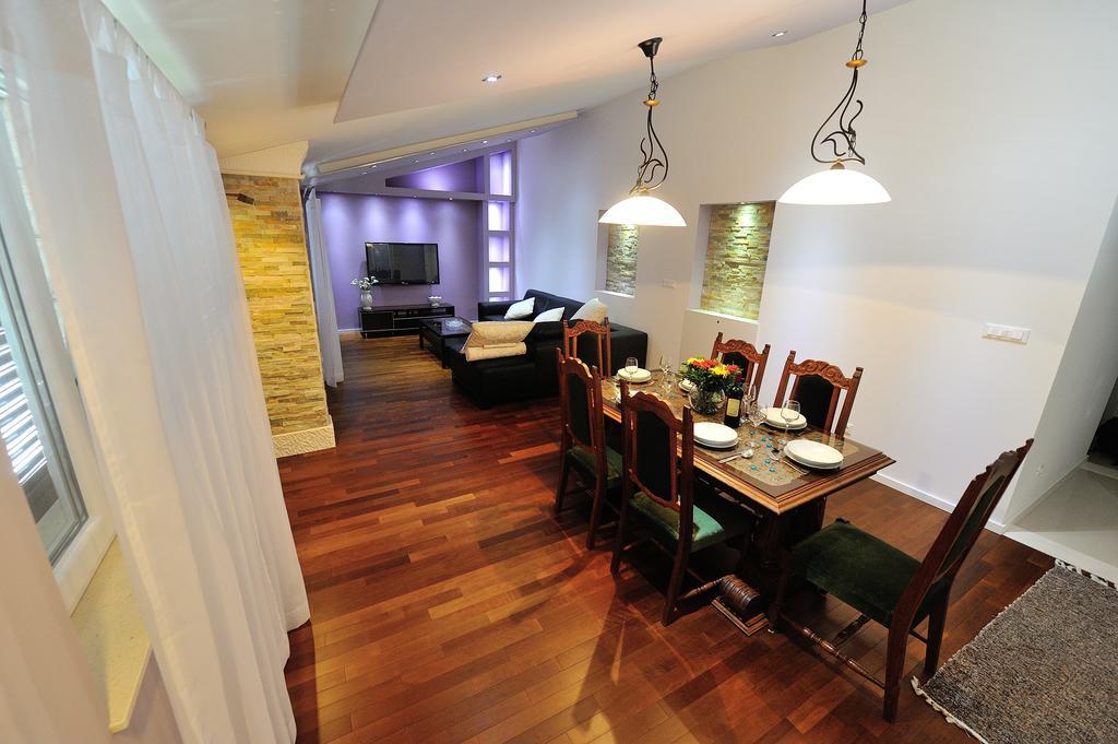 Apartments Villa White House Omiš Rum bild