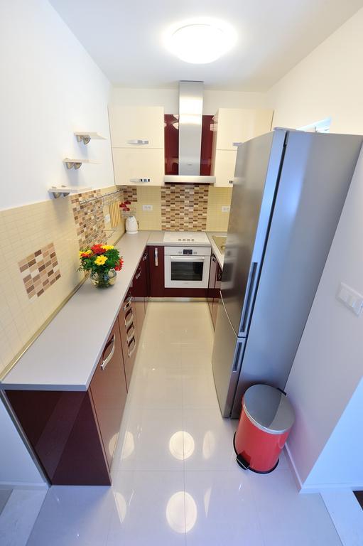Apartments Villa White House Omiš Rum bild