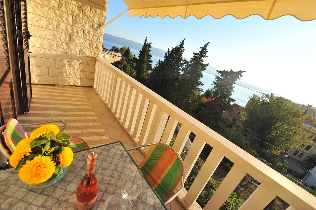 Apartments Villa White House Omiš Rum bild