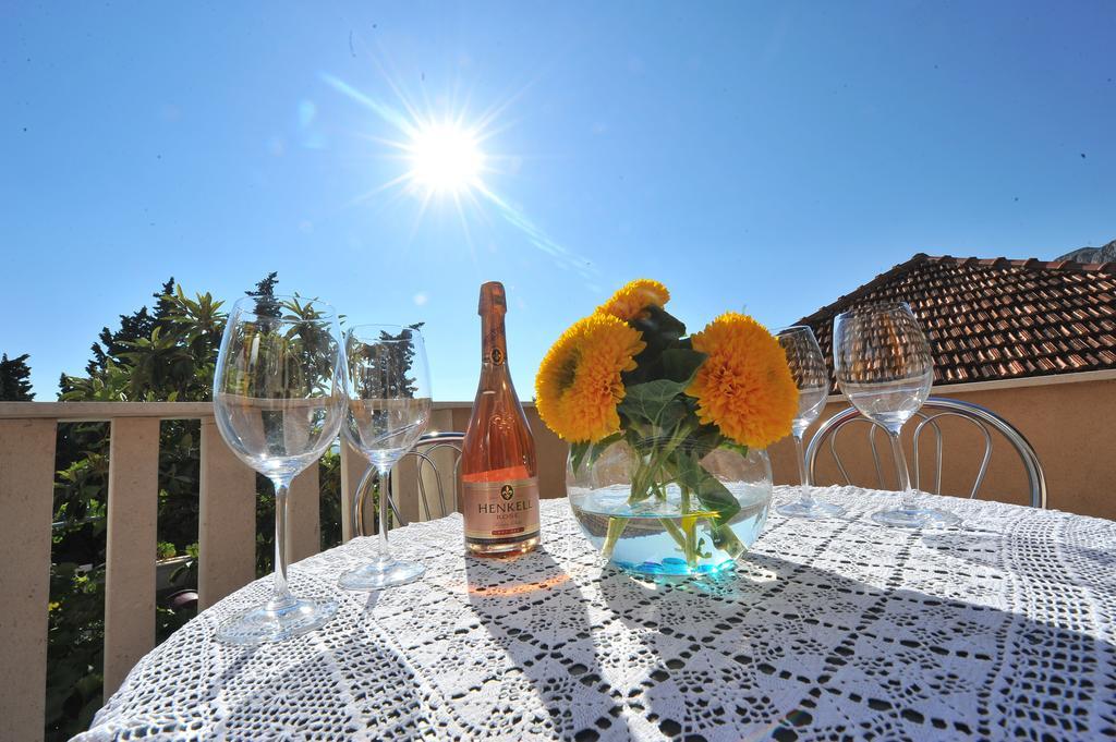 Apartments Villa White House Omiš Rum bild